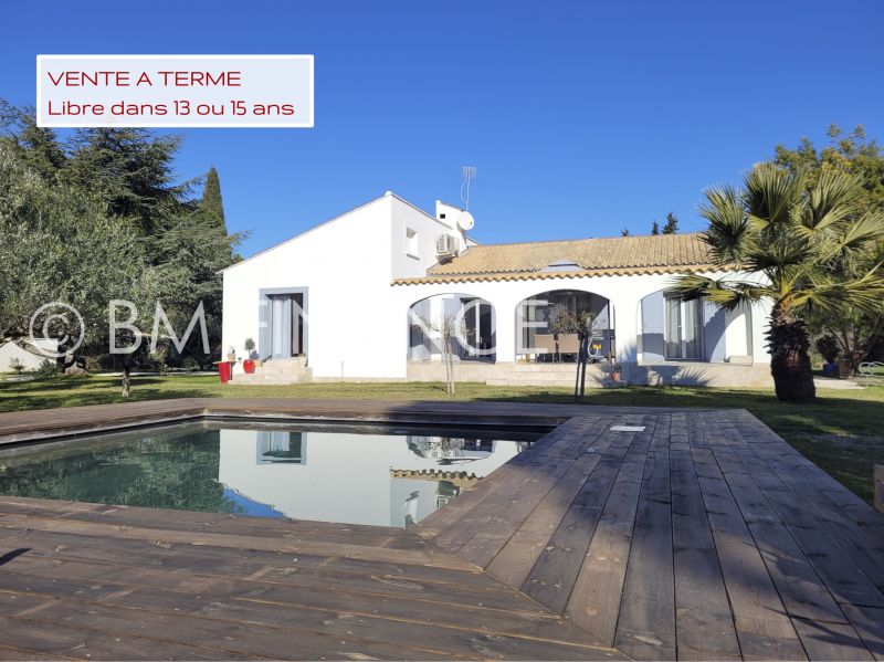 Vente à terme occupée NIMES - 30000 bouquet 215€ - ref 2132