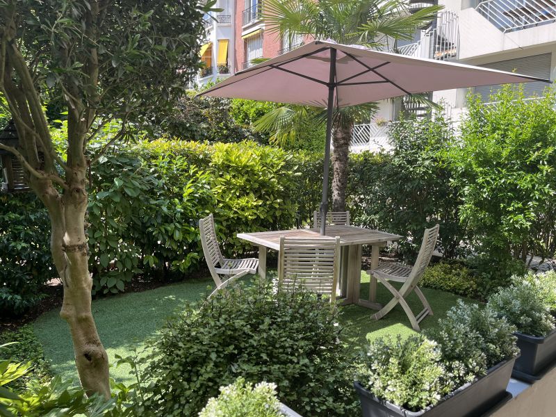 Viager occupé NEUILLY-SUR-SEINE - 92200 bouquet 230€ - ref 2458