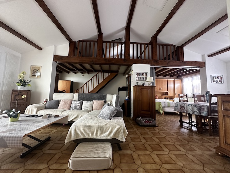 Viager occupé LESIGNY - 77150 bouquet 110€ - ref 2683