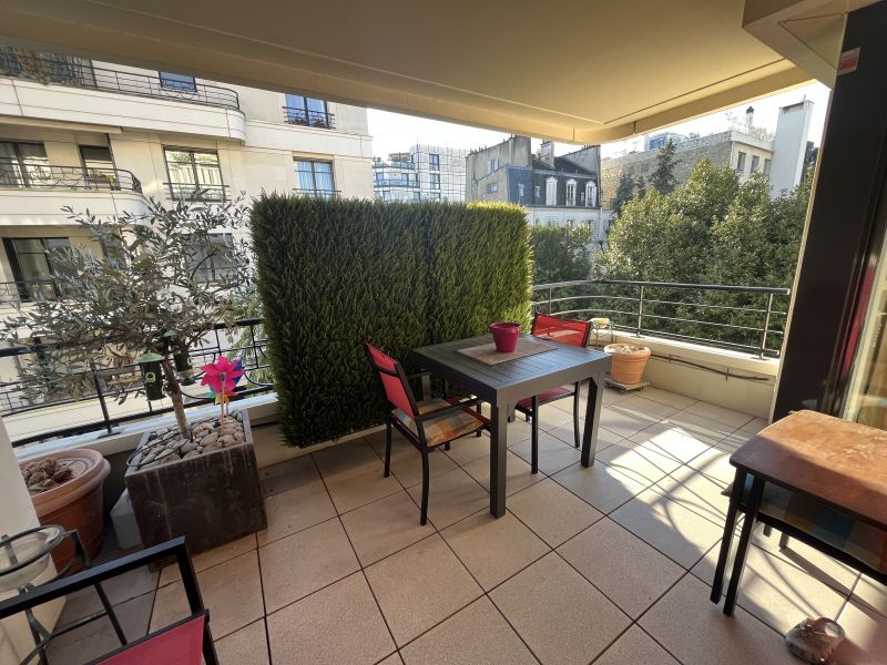 Viager occupé NEUILLY-SUR-SEINE - 92200 bouquet 80€ - ref 2752