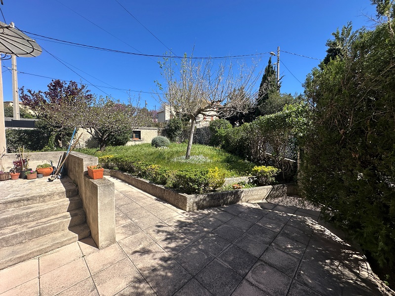 Viager occupé MARSEILLE - 13015 bouquet 88€ - ref 2792