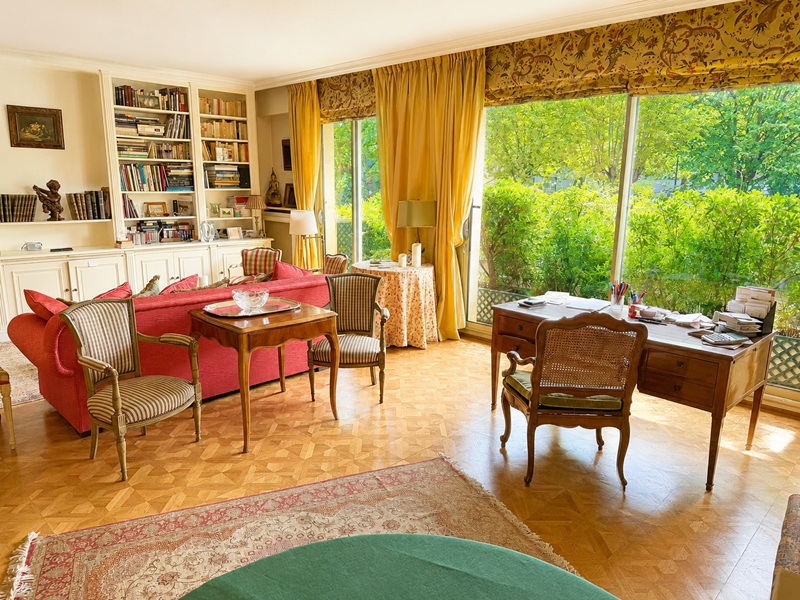 Viager occupé PARIS - 75016 bouquet 561€ - ref 2927