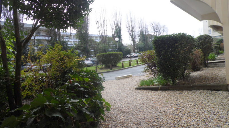 Viager occupé BORDEAUX - 33000 bouquet 60€ - ref 679