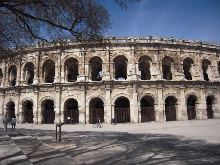 Nîmes